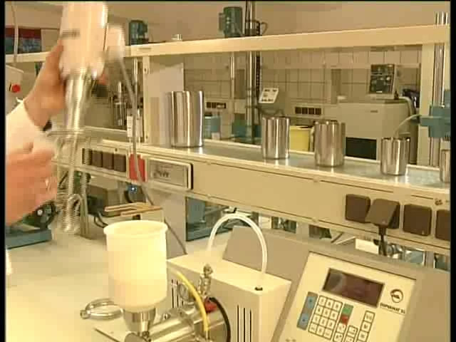 德國VMA 臥式砂磨機高效研磨案例演示