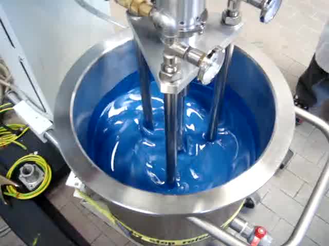 配合TML10籃式砂磨系統(tǒng)分散演示