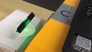 測(cè)試橡膠上10微米的膠水膜厚