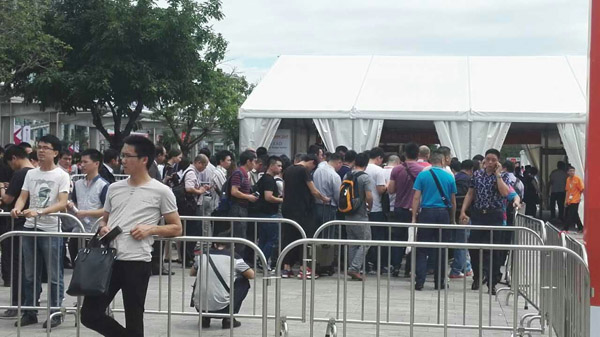 國際橡塑展場外