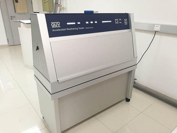 湘江關西涂料紫外老化試驗箱應用案例