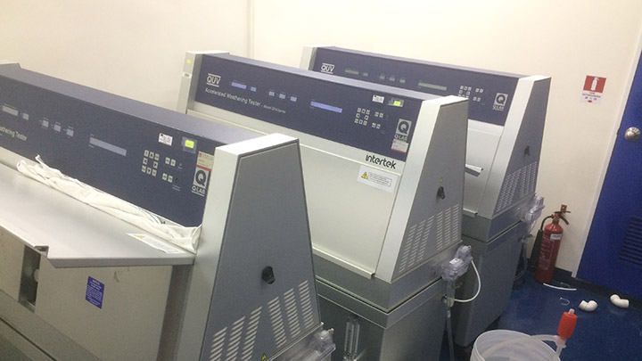 天祥集團QUV紫外線加速老化試驗箱應用