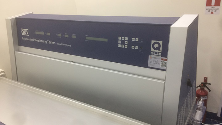 天祥集團QUV紫外線加速老化試驗箱應用