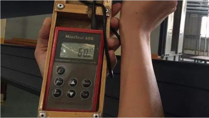 傳統(tǒng)接觸式干膜測(cè)厚儀