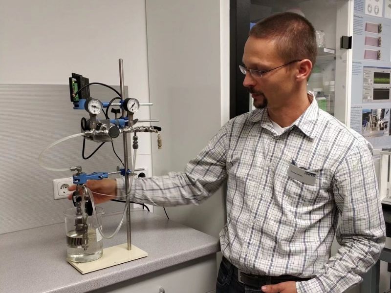 翁開爾拜訪德國HNPM公司進(jìn)行技術(shù)交流